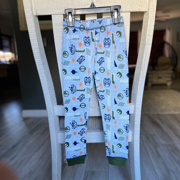 Disney Boys Star Wars pajamas set SIZE 4 - Picture 3 of 3